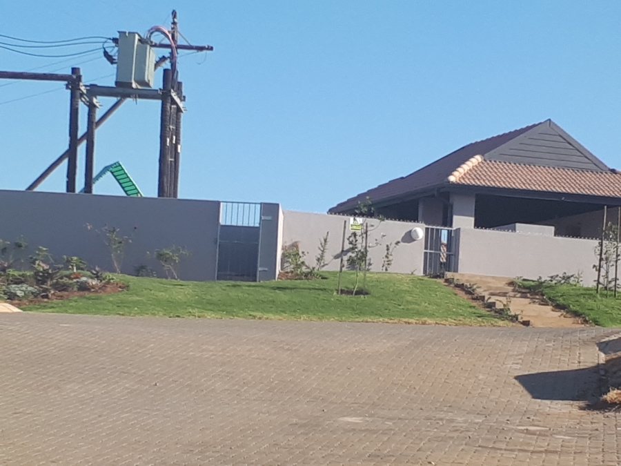To Let 2 Bedroom Property for Rent in Kidds Beach Eastern Cape